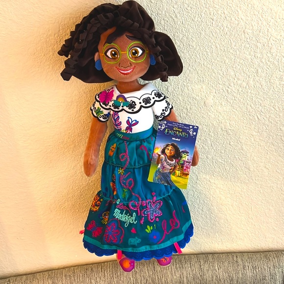Disney Toys Disney Encanto Mirabel Plush Brand New 8 Inch Doll